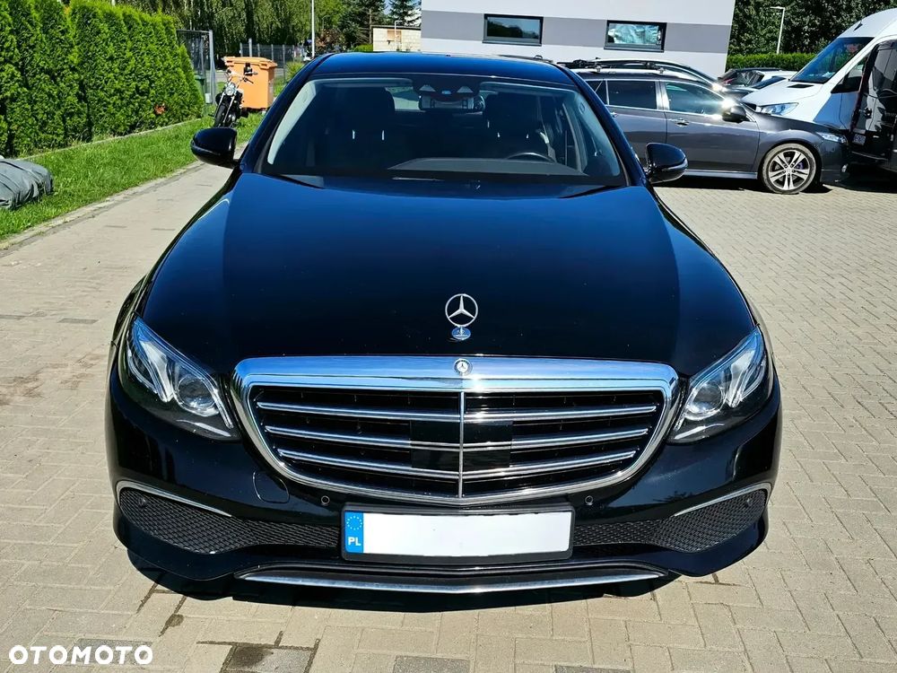 Mercedes-Benz Klasa E 220 d Business Edition 9G-TRONIC - 1