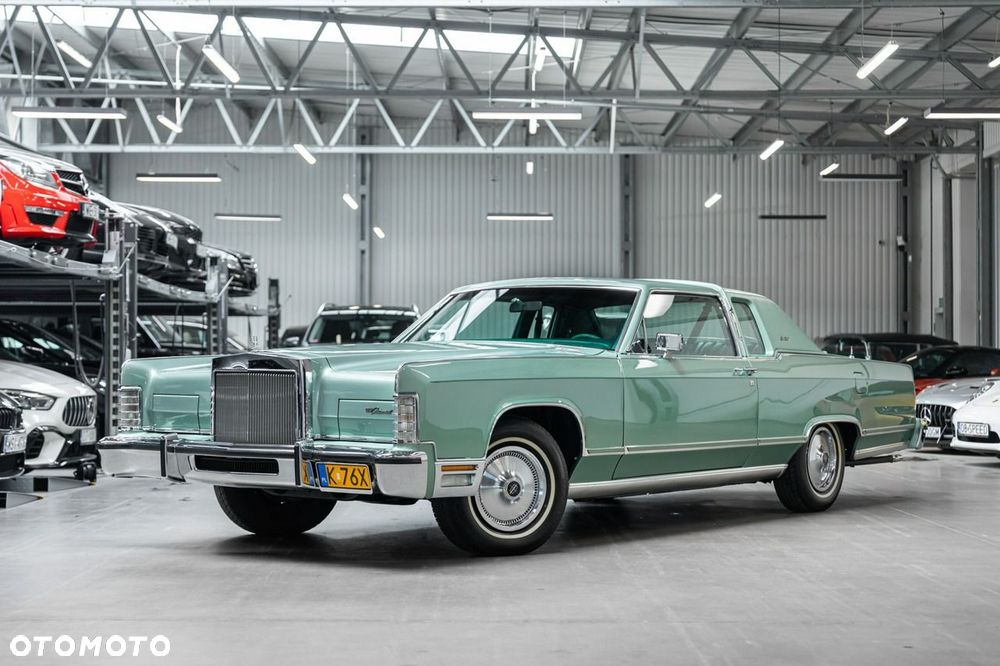 Lincoln Continental - 1