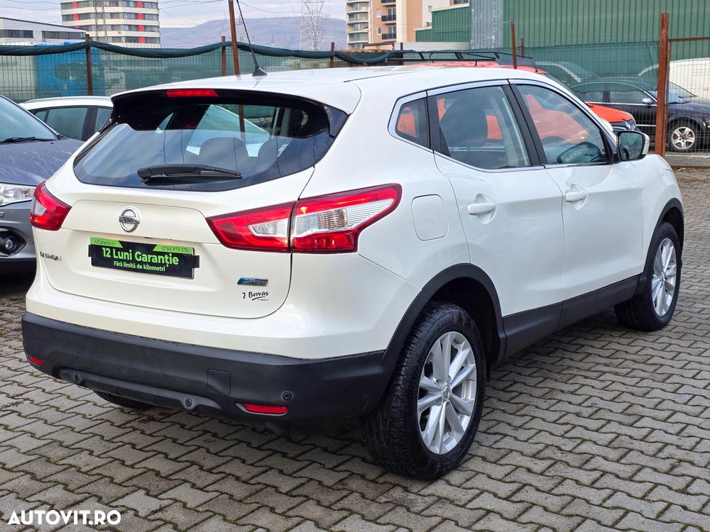 Nissan Qashqai 1.5 DCI N-Connecta - 4