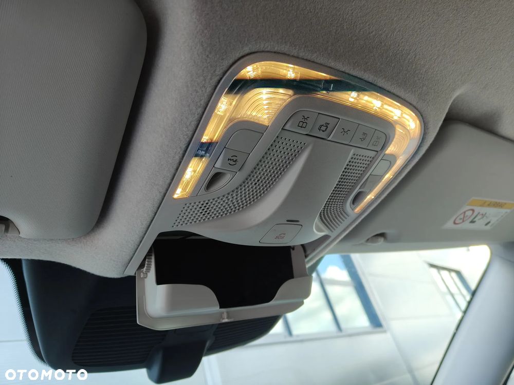 Mercedes-Benz Vito - 19