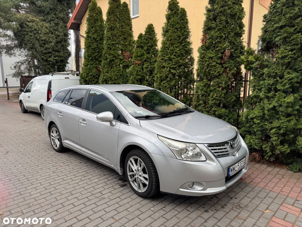 Toyota Avensis 2.0 D-4D Sol plus+NAVI - 1