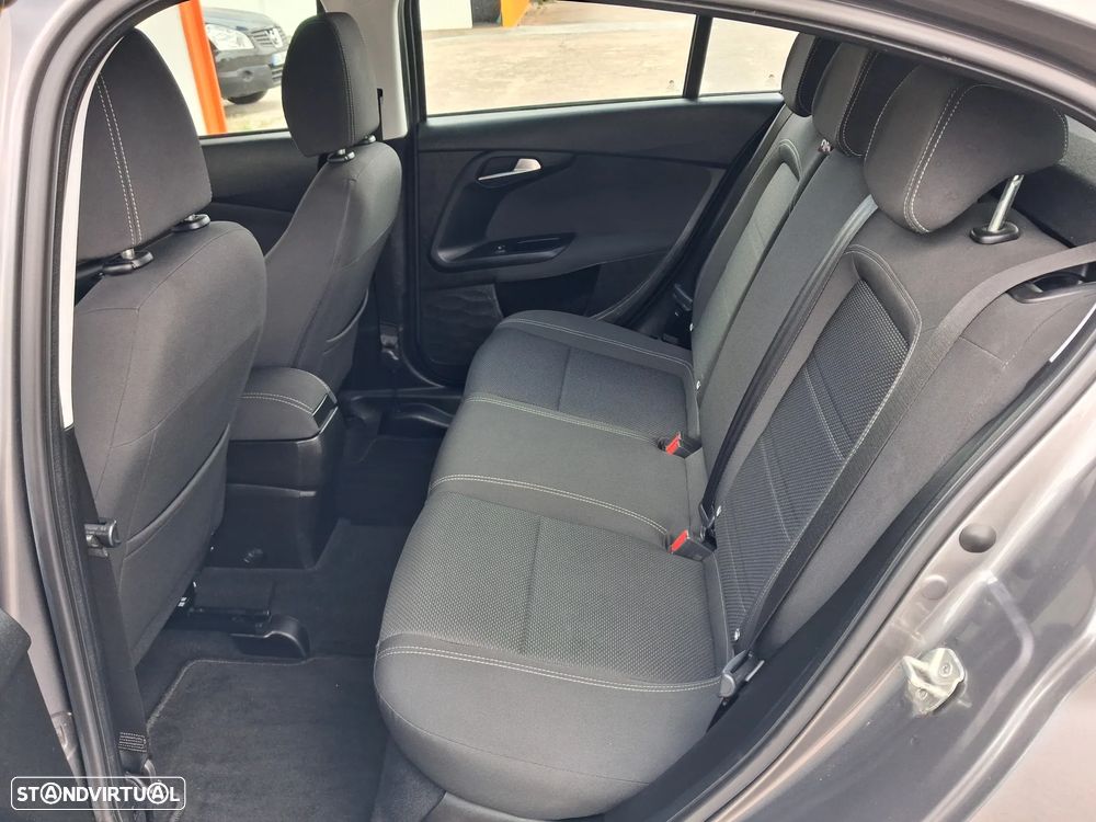 Fiat Tipo 1.3 MultiJet Life - 28