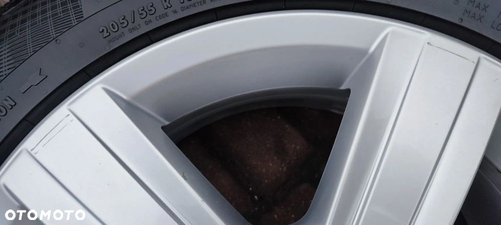 Felgi Aluminiowe Oryg. Vw Golf VII 16 Cali 5x112 6,5Jx16 Et46 Ø57,1mm 5G0601025BN - 12