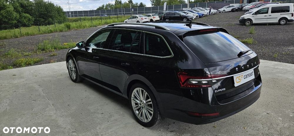 Skoda Superb 2.0 TDI SCR 4x4 Style DSG - 11