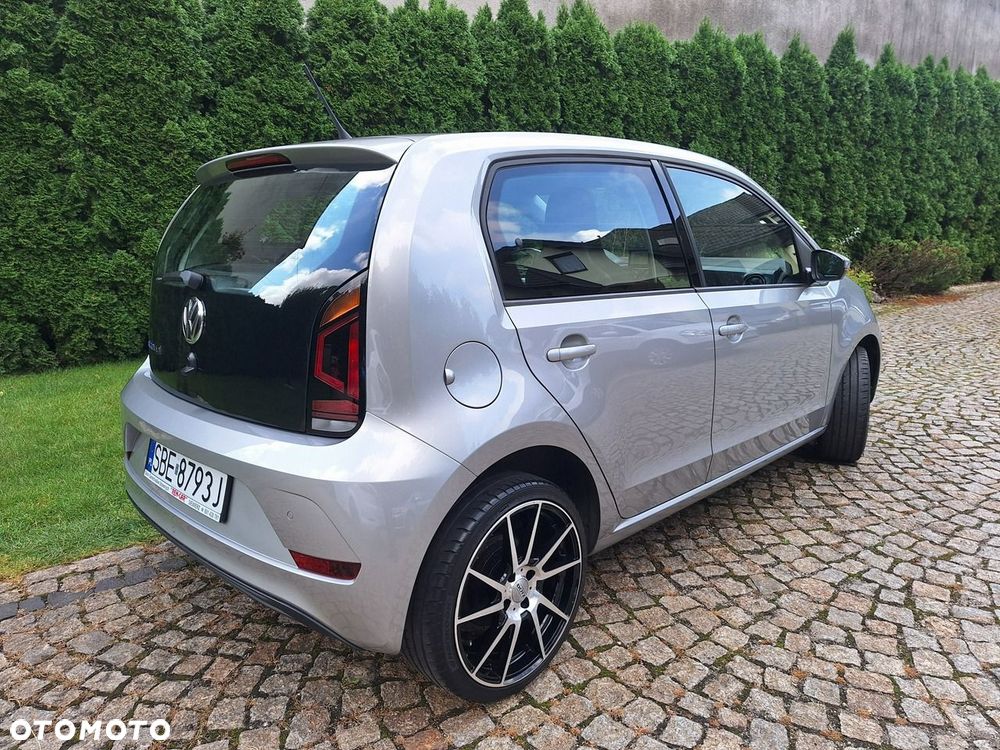 Volkswagen up! (BlueMotion Technology) move - 2