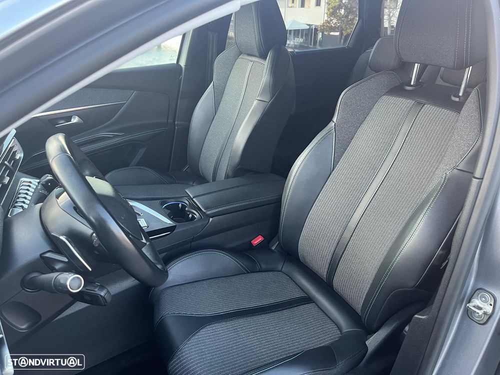 Peugeot 5008 BlueHDI 130 EAT8 Allure - 33