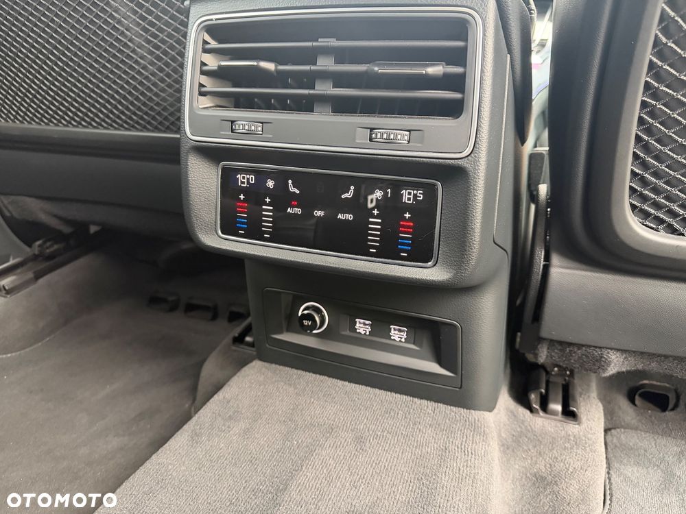 Audi Q8 - 20