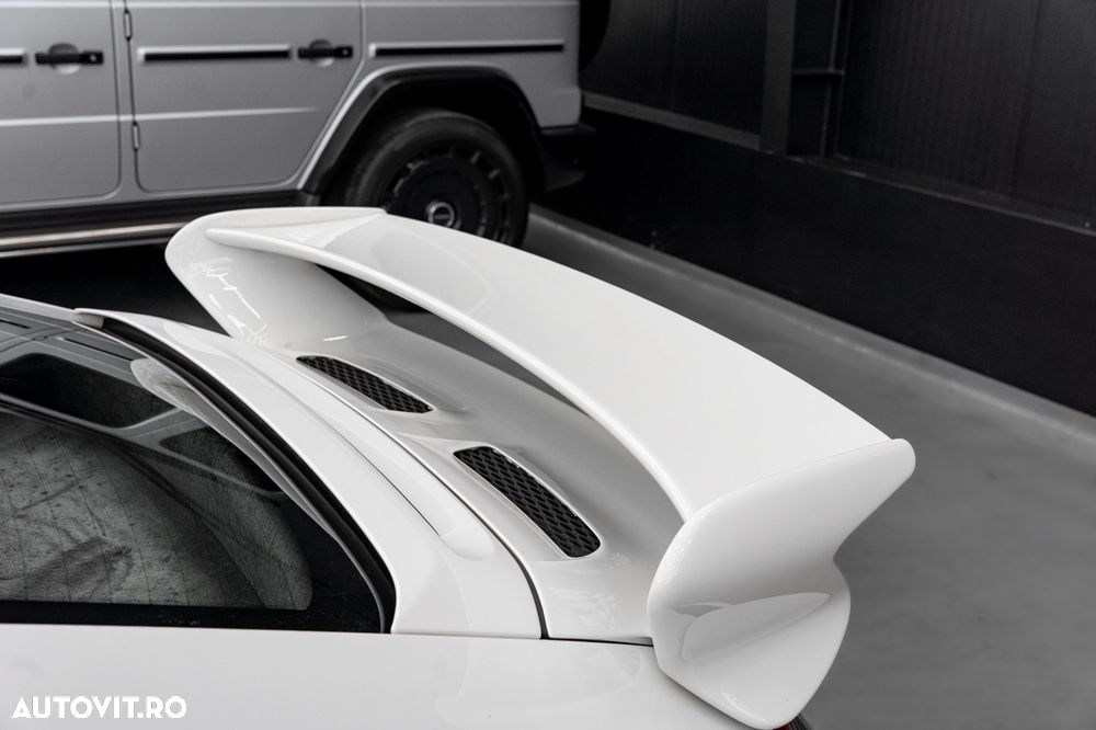 Porsche 911 - 24