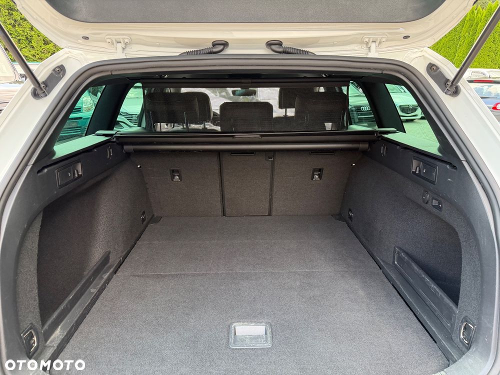 Volkswagen Passat - 21