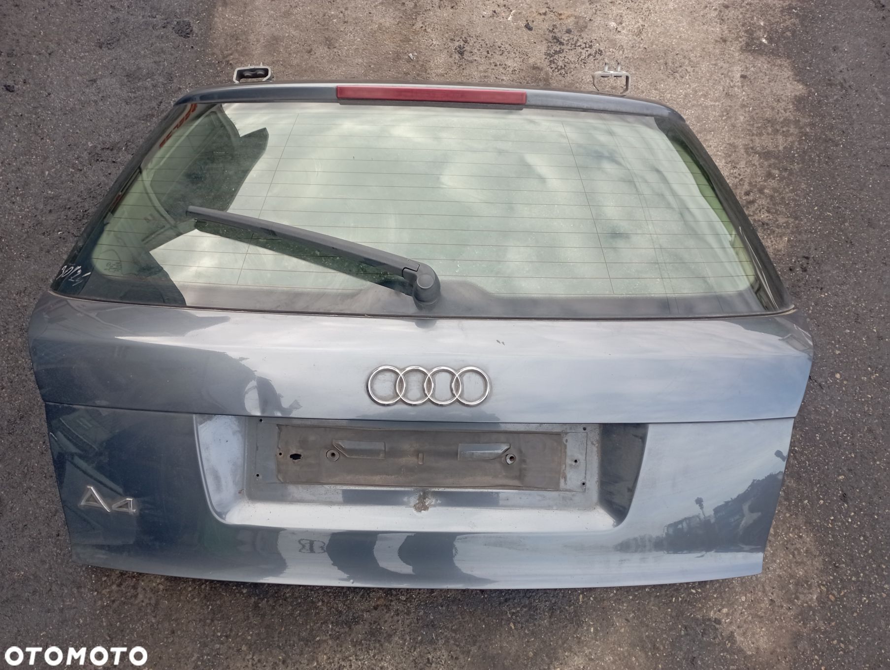 KLAPA BAGAŻNIKA KOMBI

 AUDI
 A4 B6 LX7Z - 1