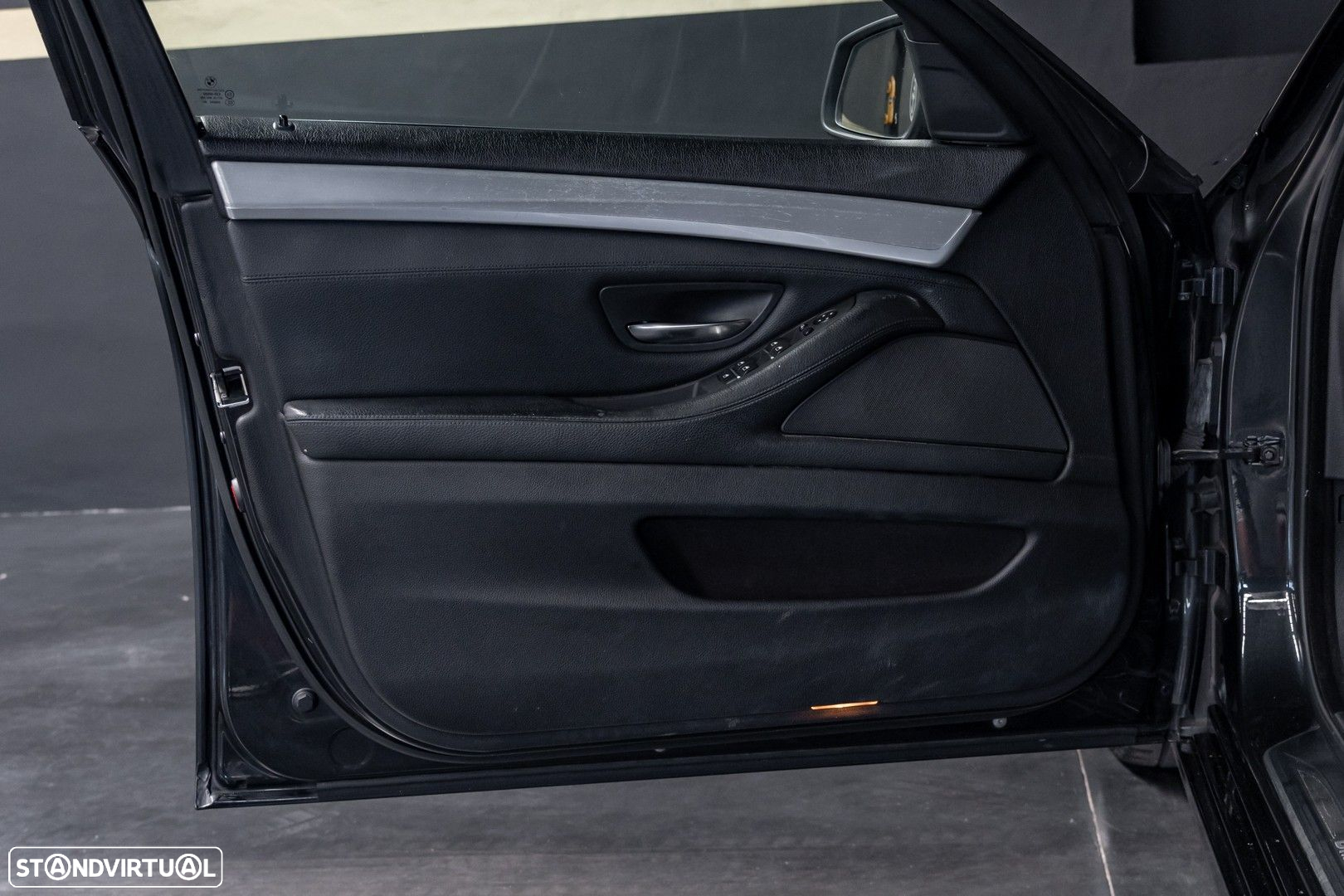 BMW 520 d Auto - 21