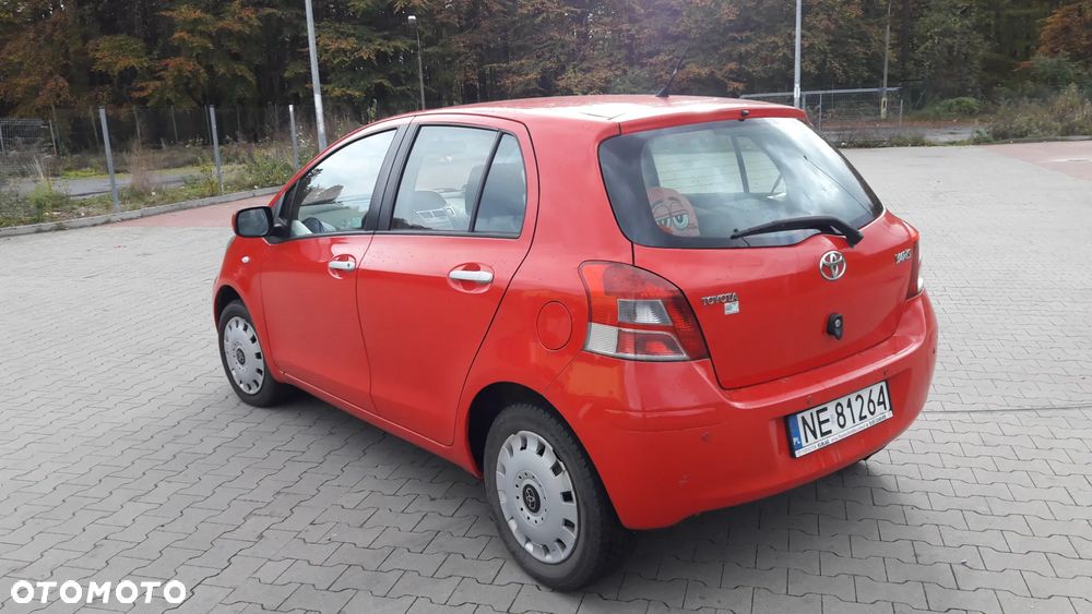 Toyota Yaris - 4