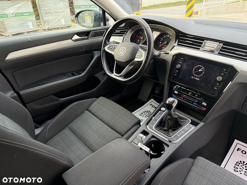 Volkswagen Passat 2.0 TDI EVO Business - 16