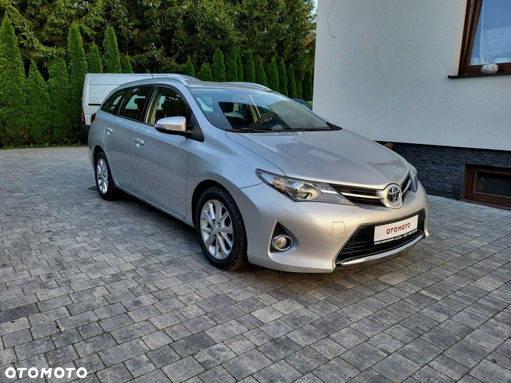 Toyota Auris - 5