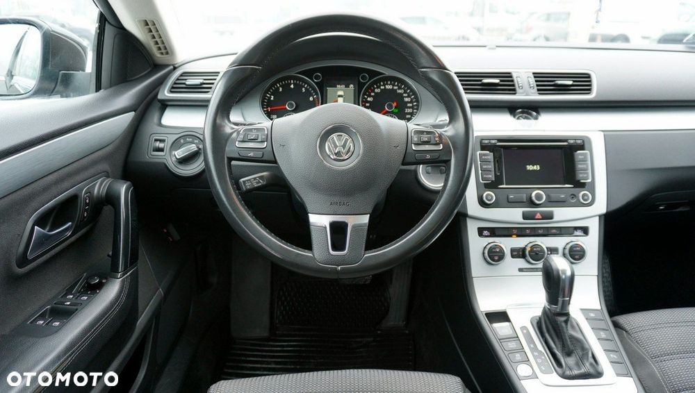Volkswagen Passat CC - 9