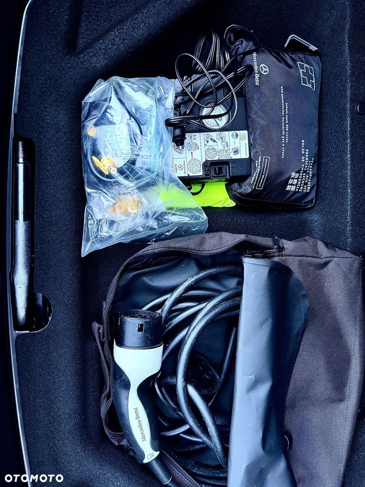 Mercedes-Benz Klasa E 300 de 9G-TRONIC AMG Line - 25