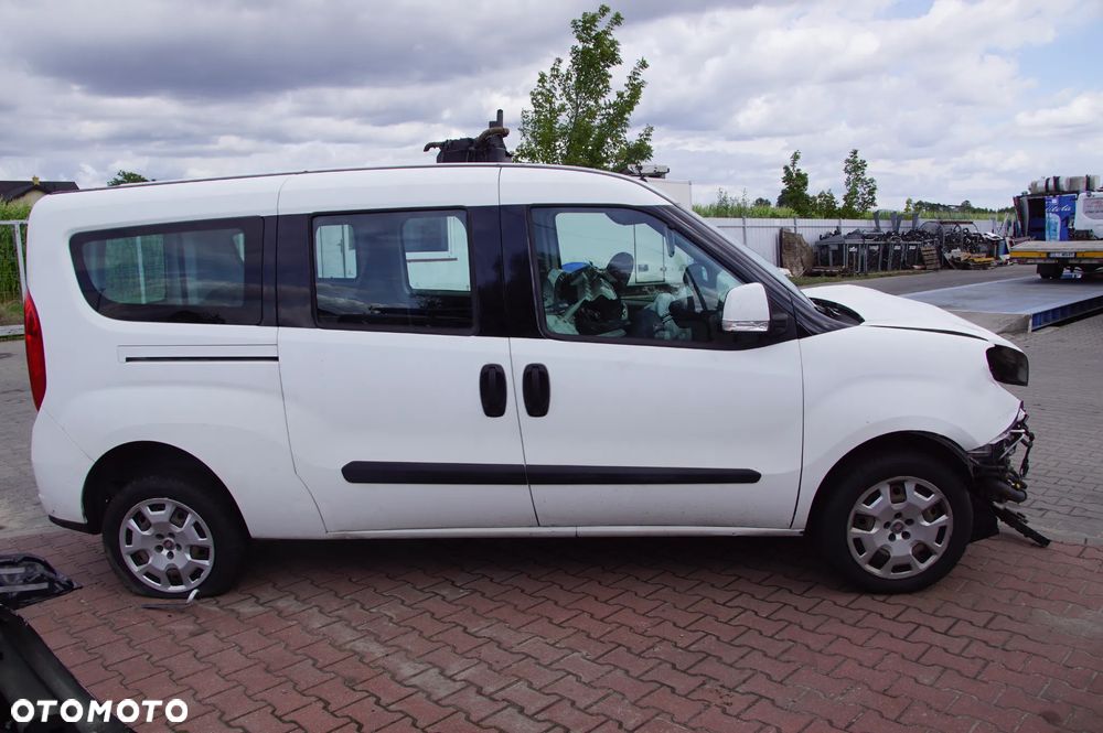 Auto na części - Fiat Doblo II Lift 1.4 T-Jet 120 KM 198A4000 M32 249 2018R Silnik Skrzynia Drzwi Szyba Zderzak Klapa Deska Kokpit Sterownik Moduł Licznik Kierownica - 4