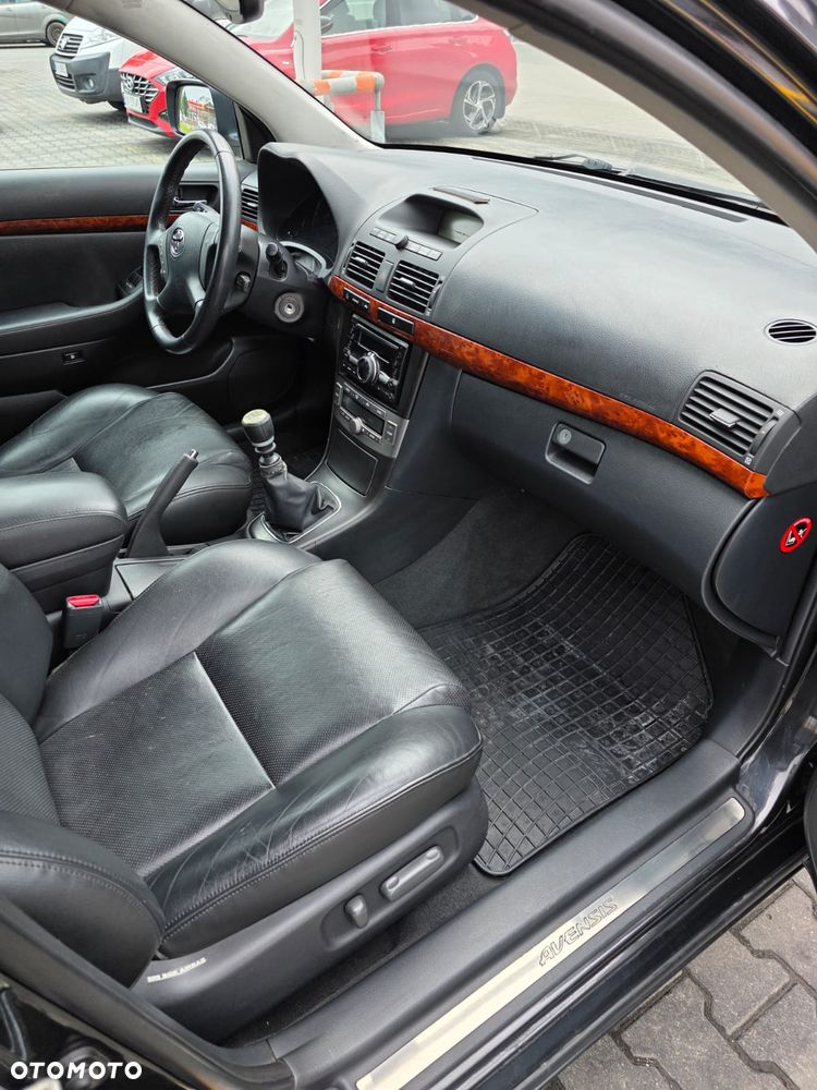 Toyota Avensis 2.2 D-4D Prestige - 5