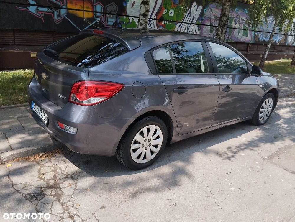 Chevrolet Cruze - 8