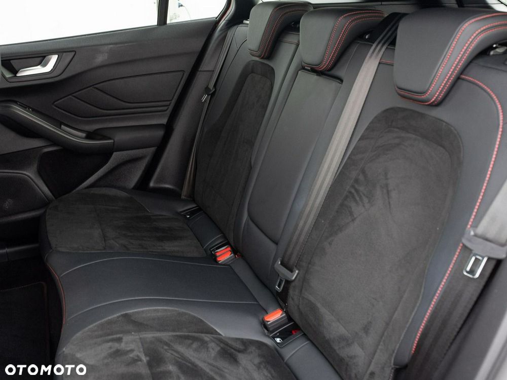 Ford Focus 2.3 EcoBoost S&S ST X - 26