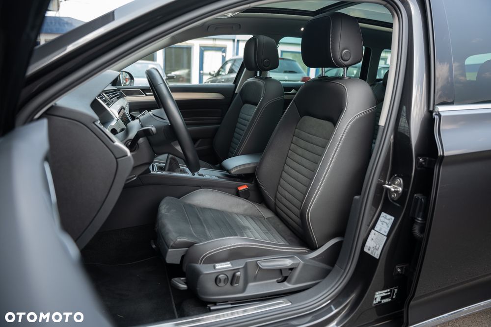 Volkswagen Passat 2.0 TDI (BlueMotion Technology) Highline - 25