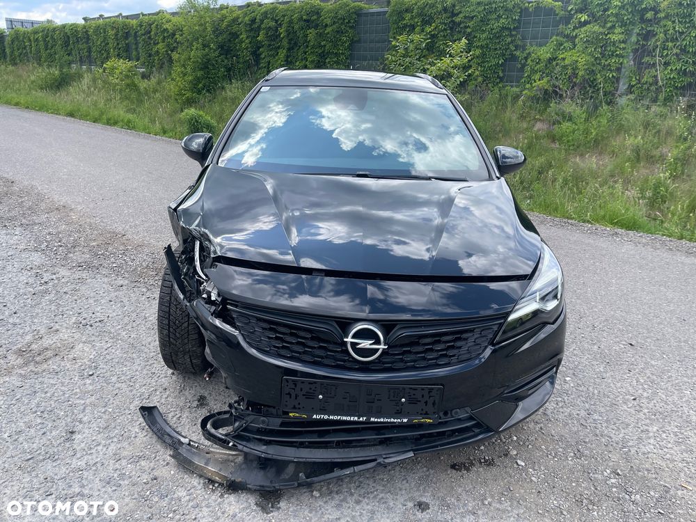 Opel Astra 1.2 Turbo Start/Stop Design&Tech - 2