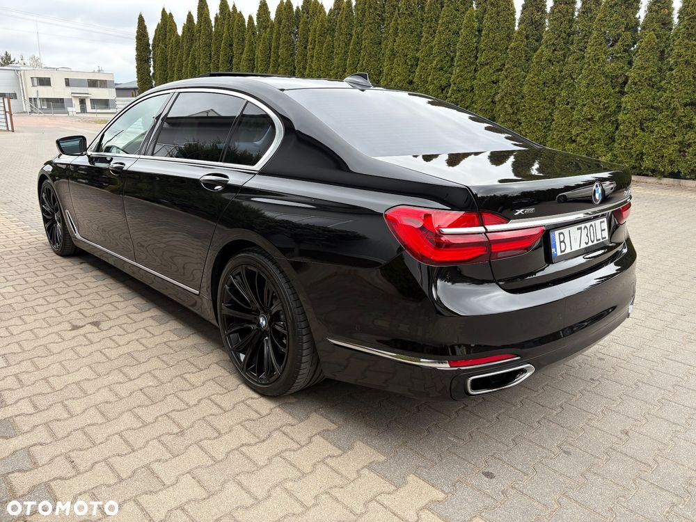 BMW Seria 7 750Li Edition Exclusive - 9