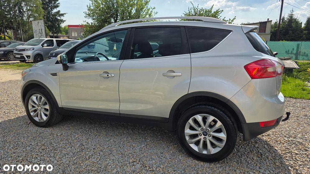 Ford Kuga 2.0 TDCi 2x4 Titanium - 3