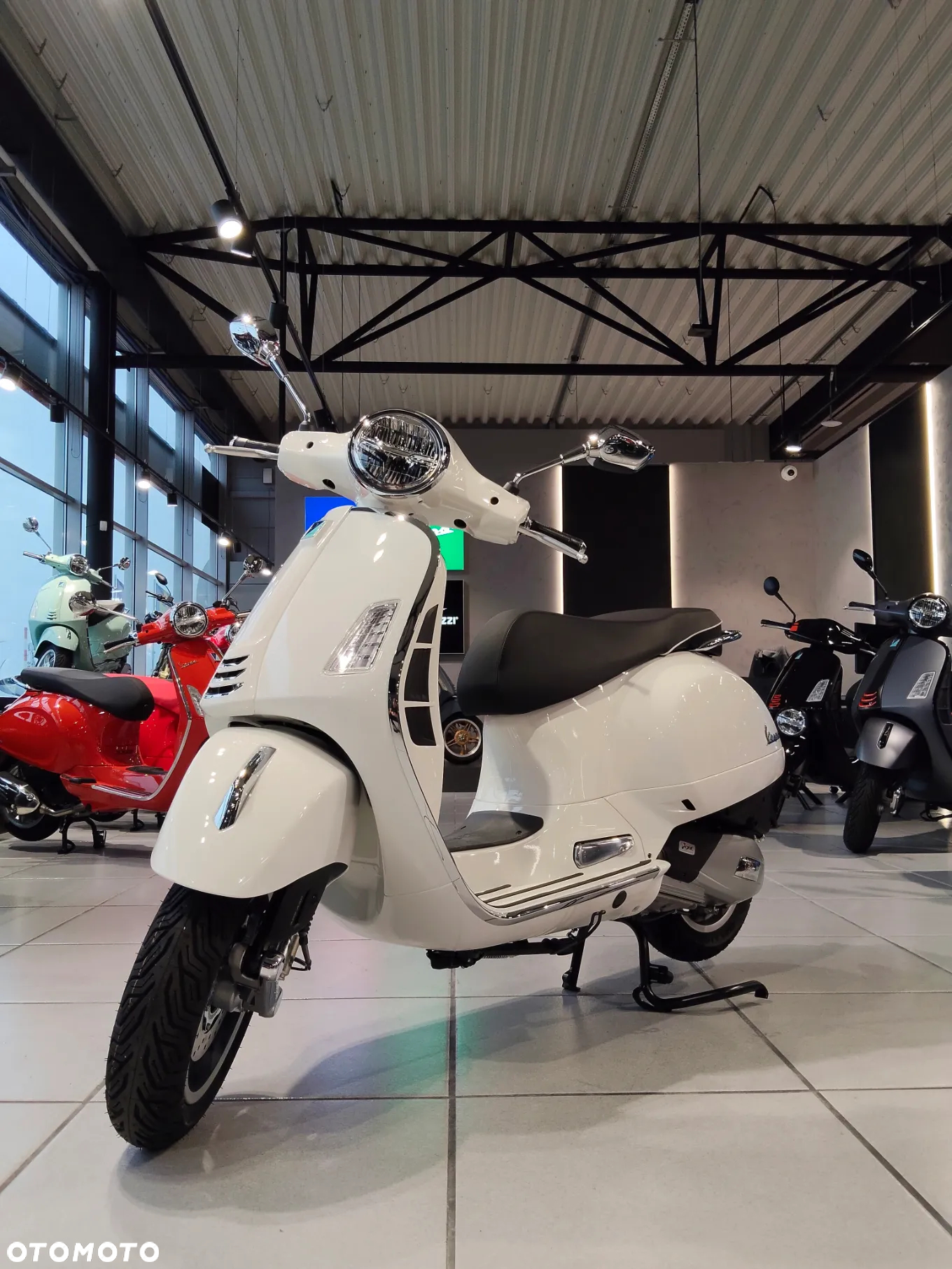 Vespa GTS - 8