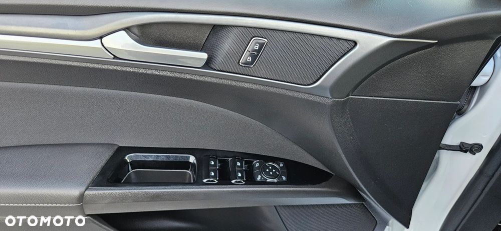 Ford Mondeo 2.0 TDCi ST-Line - 19