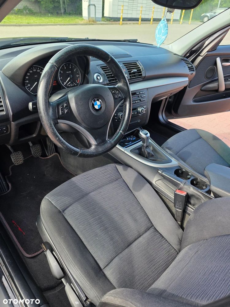 BMW Seria 1 - 12