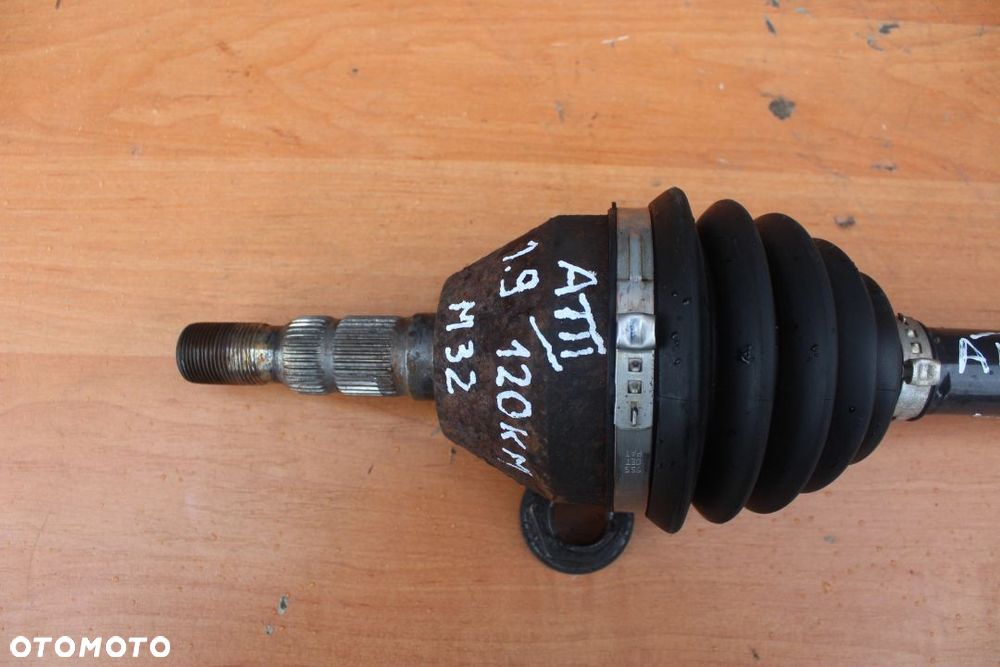 PÓŁOŚ LEWA KRÓTKA OPEL ASTRA H 1.9 CDTI 120KM M32 - 4