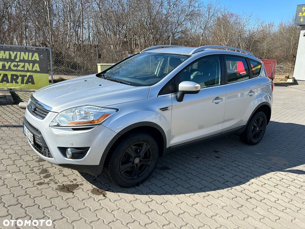 Ford Kuga 2.0 TDCi 2x4 Titanium - 10