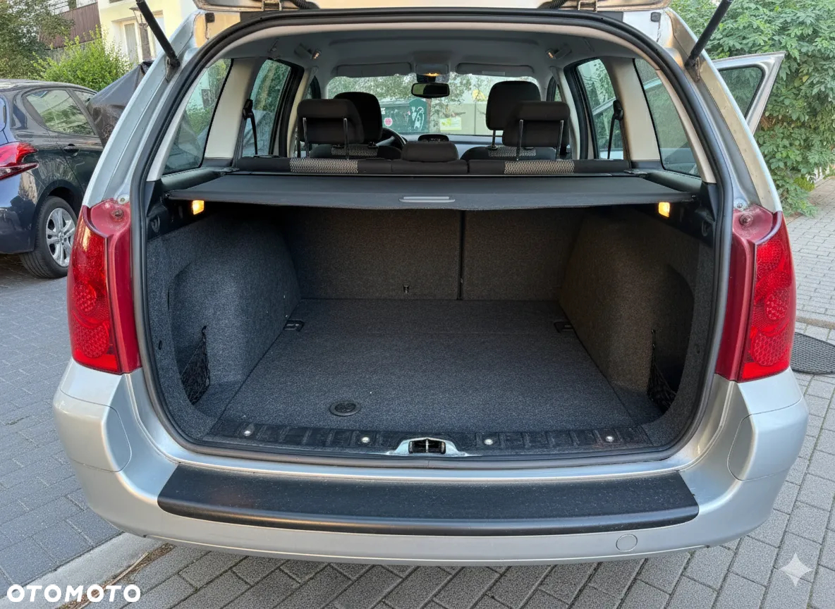 Peugeot 307 HDi SW 135 Automatik OXYGO - 4