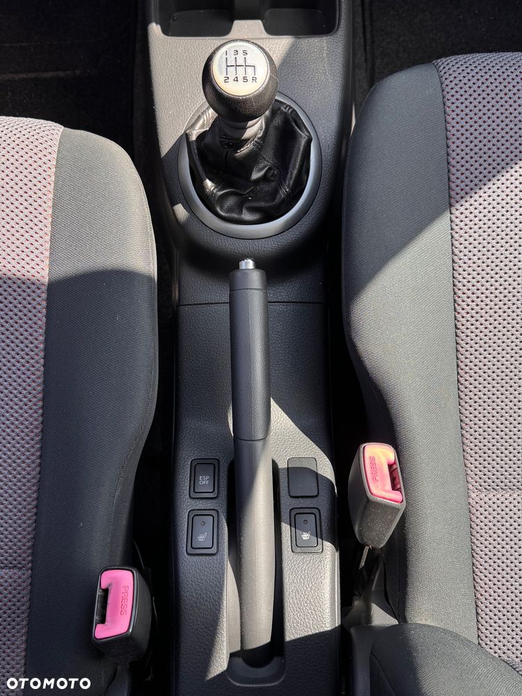 Suzuki SX4 1.9 DDiS DPF Streetline 4x2 Club - 23