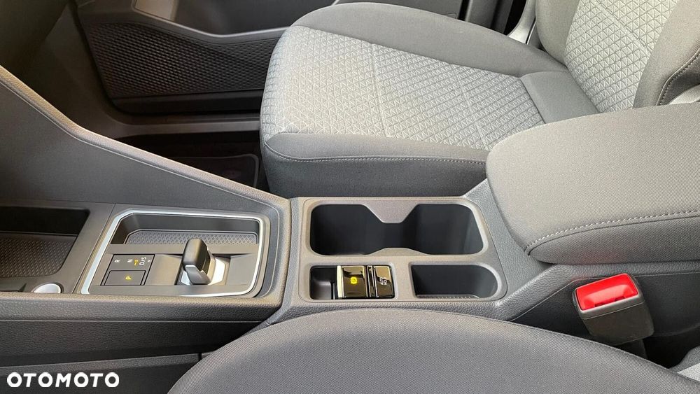 Ford Tourneo Connect - 12