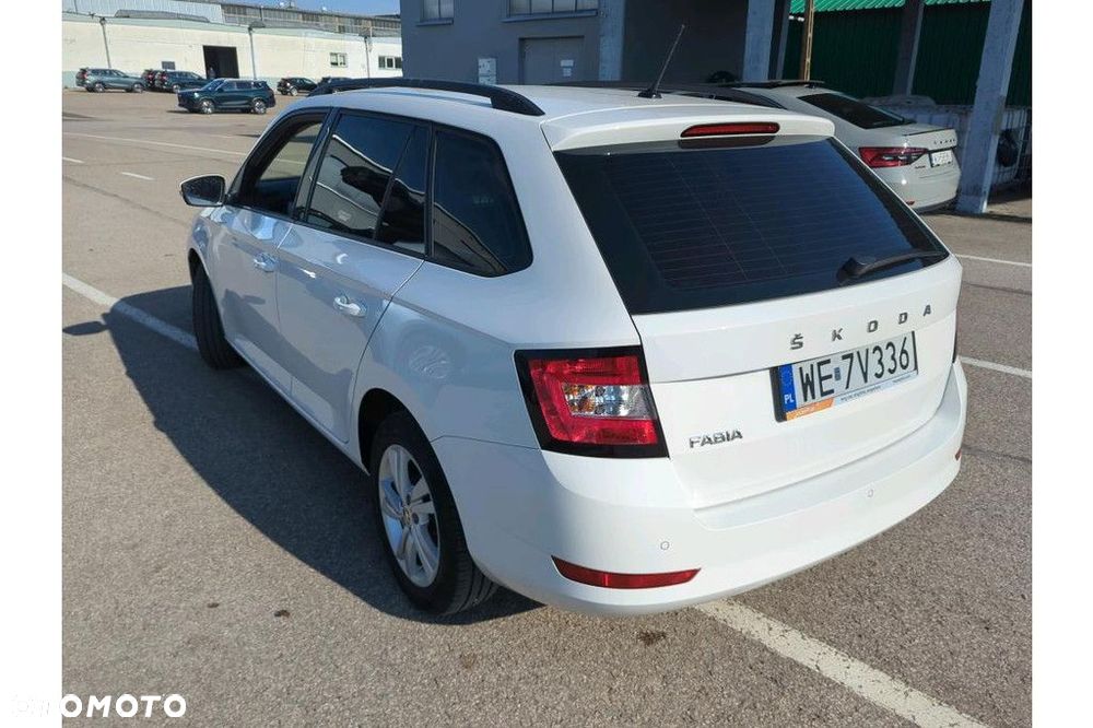 Skoda Fabia 1.0 TSI Ambition - 4