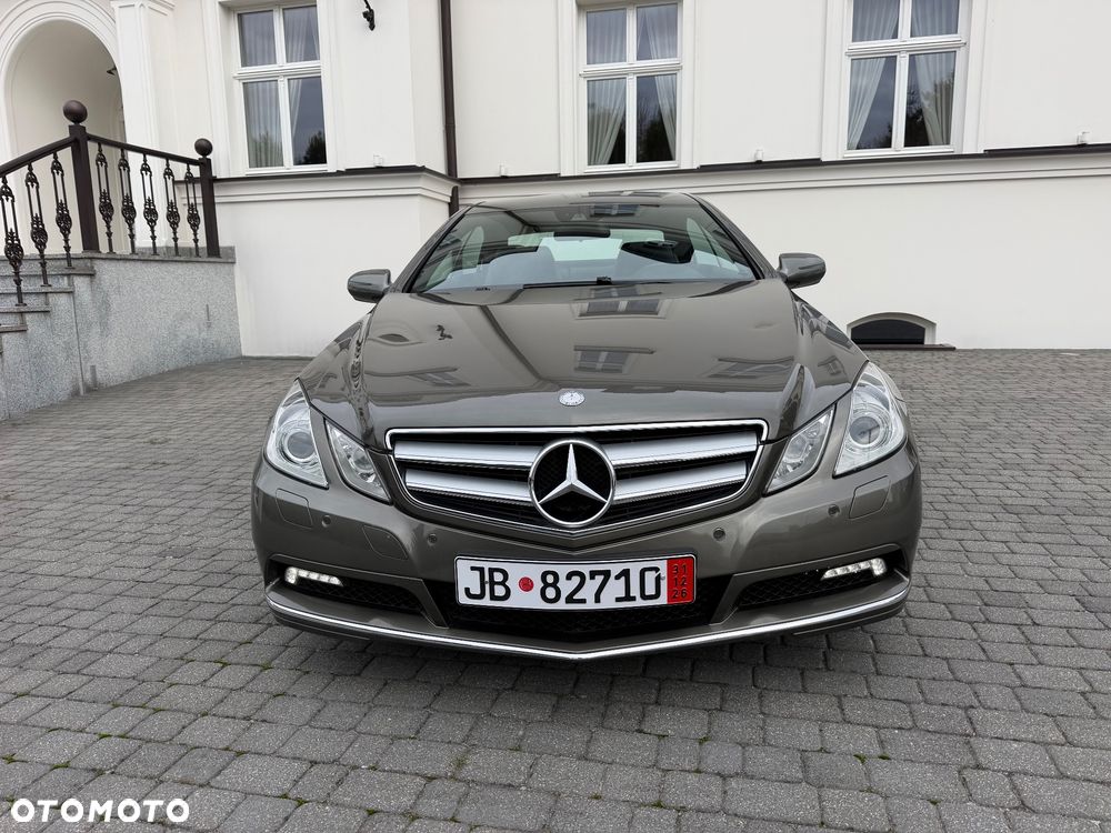 Mercedes-Benz Klasa E 250 CDI DPF BlueEFFICIENCY 7G-TRONIC Avantgarde - 4