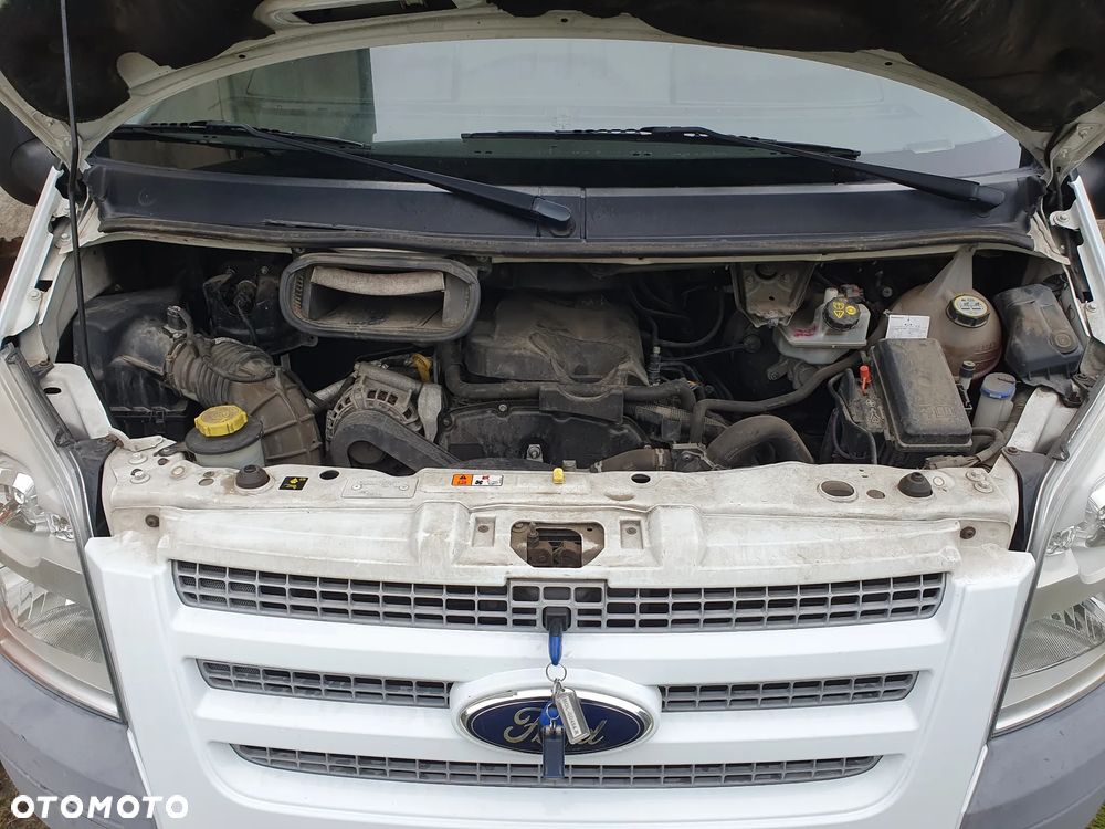 Ford Transit - 26