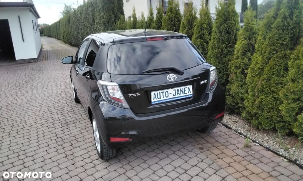 Toyota Yaris 1.33 VVT-i Edition 2014 - 14