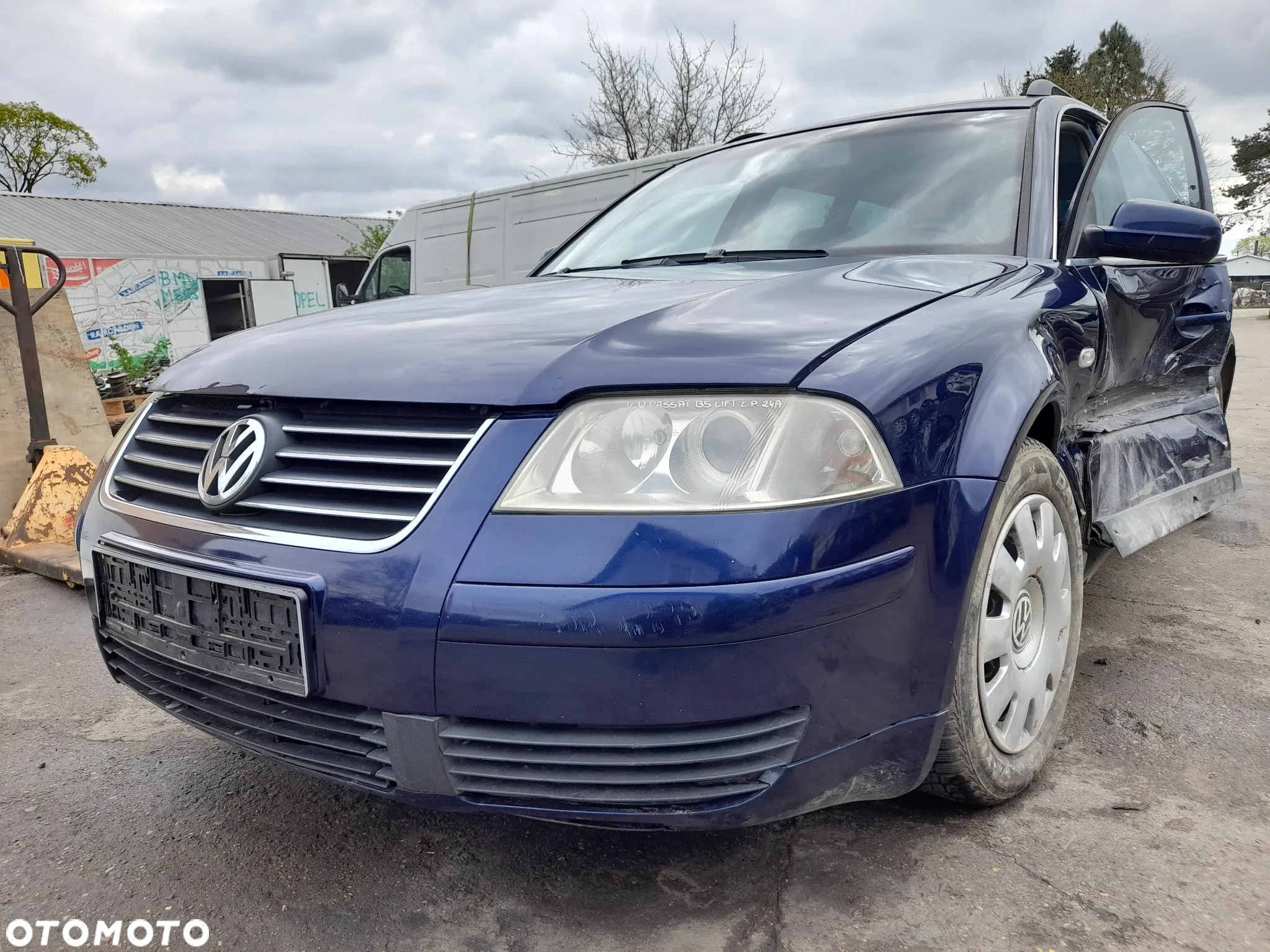VW PASSAT B5 LIFT LAMPA LEWY PRZÓD LEWA PRZEDNIA - 17