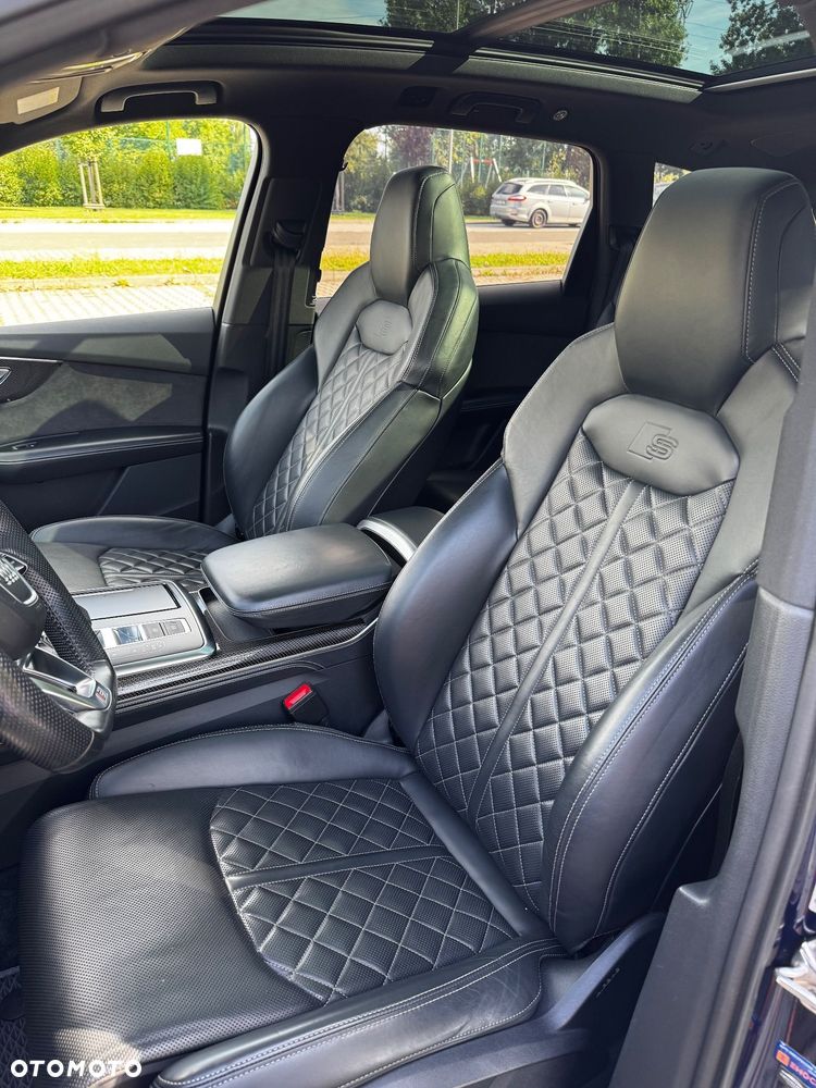 Audi SQ7 - 24