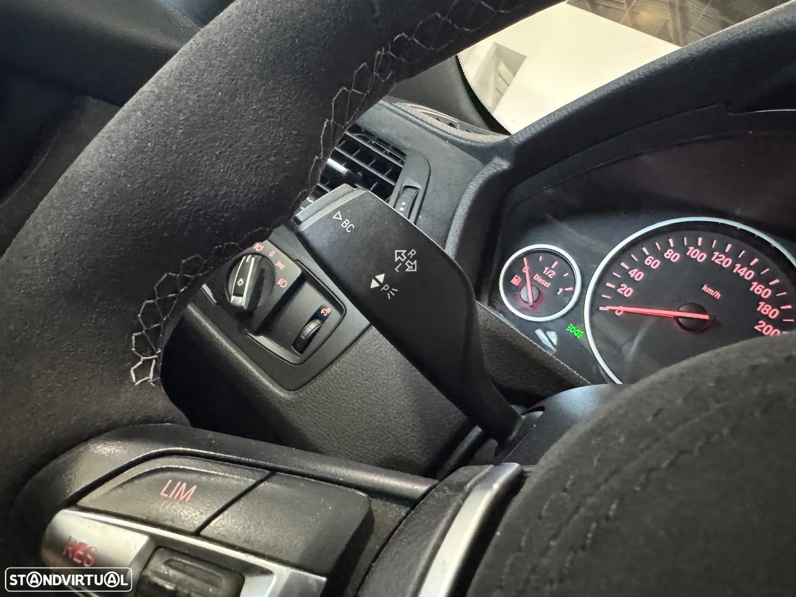 BMW 320 d Pack M - 43