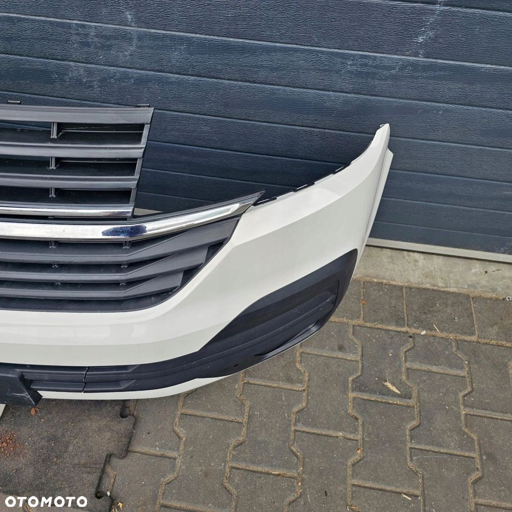 VW T6.1 MULTIVAN CARAVELLE zderzak przód biały LB9A KOMPLETNY - 4