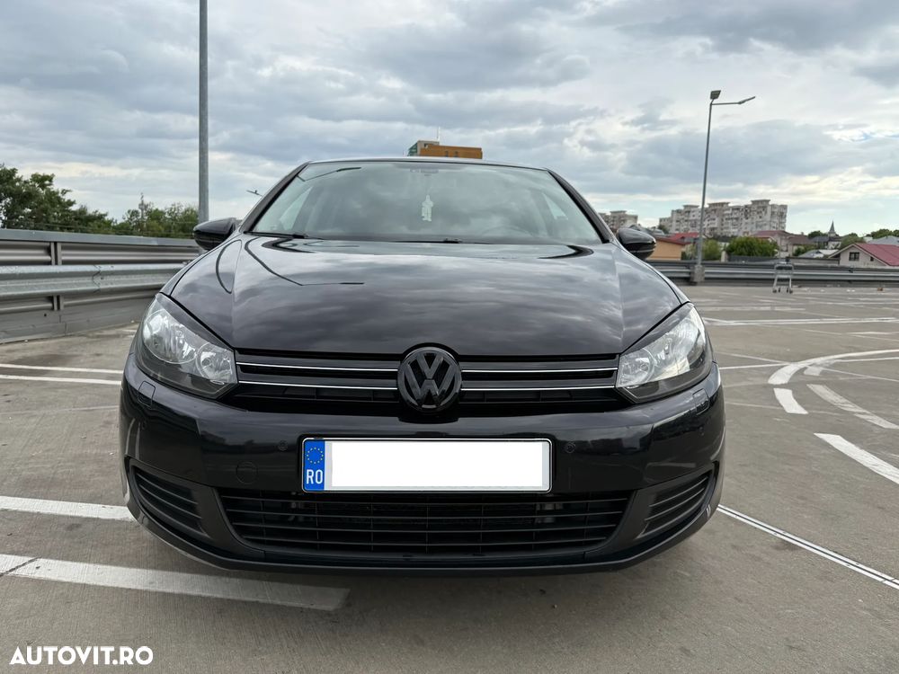 Volkswagen Golf - 2