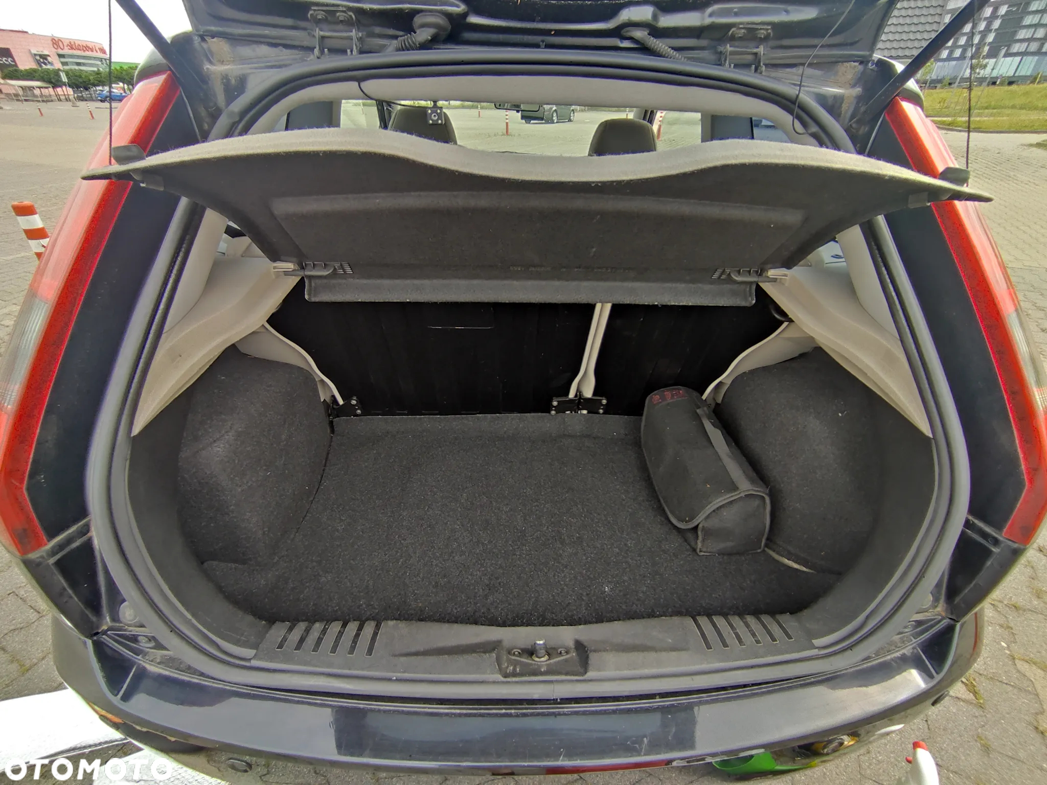 Ford Fiesta 1.4 Ambiente - 4