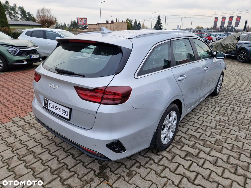 Kia Ceed 1.5 T-GDI M DCT - 4