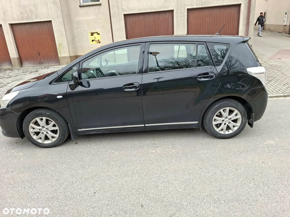Toyota Verso 2.0 D-4D - 1