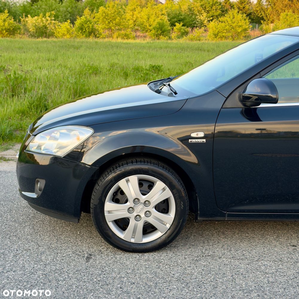 Kia Ceed 1.6 Comfort - 35