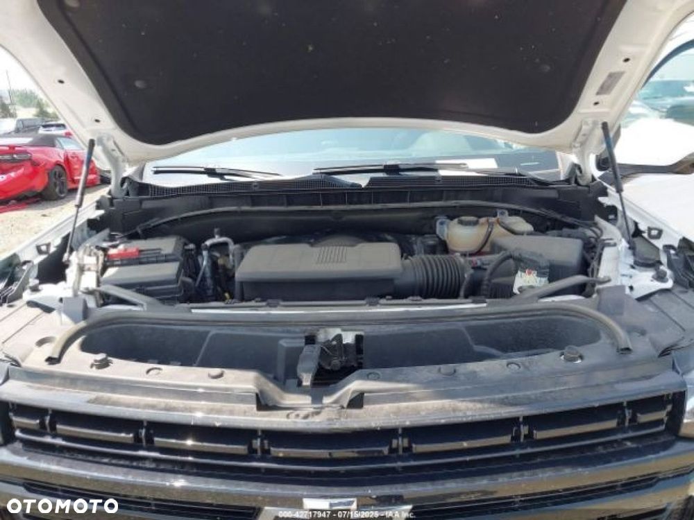Chevrolet Tahoe - 12